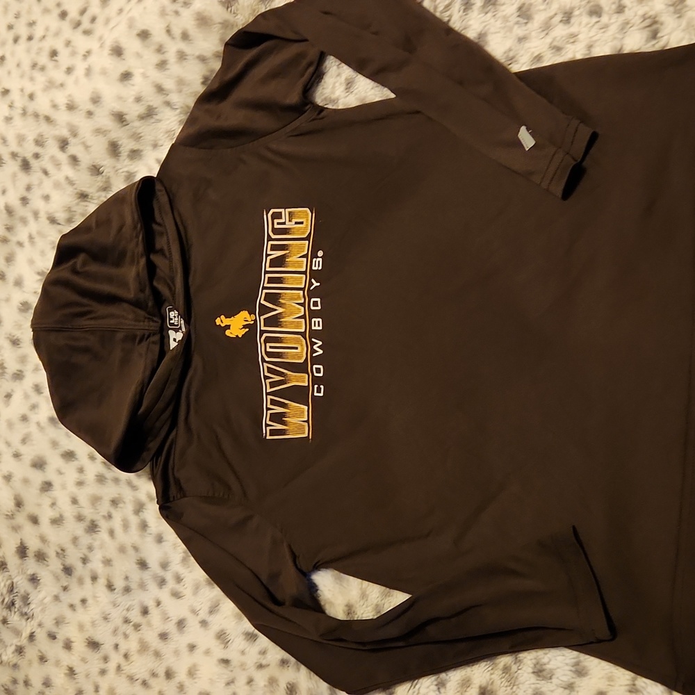 Wyoming Cowboys hooded shirt
